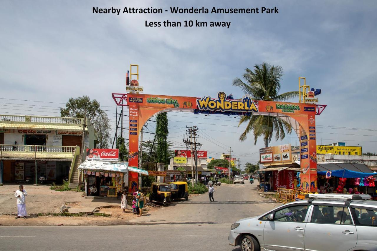 Oyo 24245 Dv Residency Hotel Bhadravati Kültér fotó